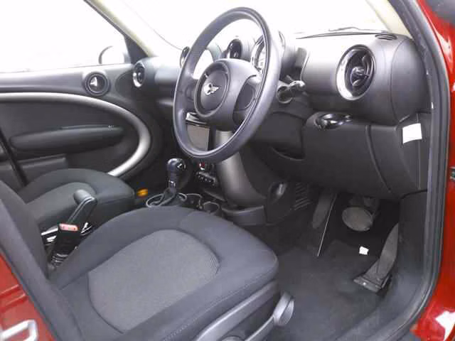 MINI CROSSOVER