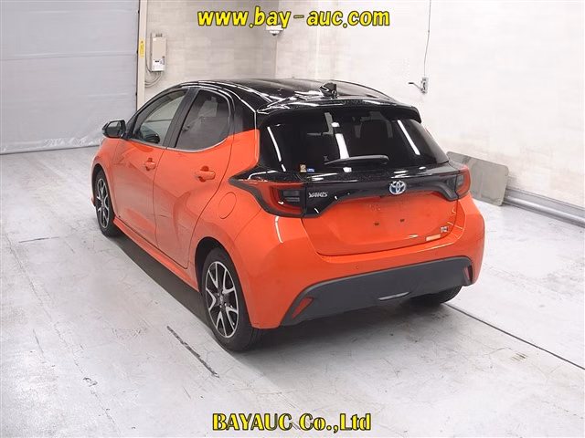 TOYOTA YARIS