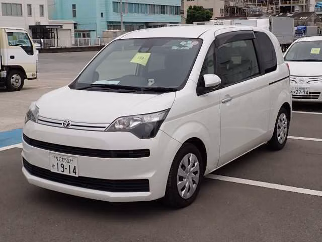TOYOTA SPADE