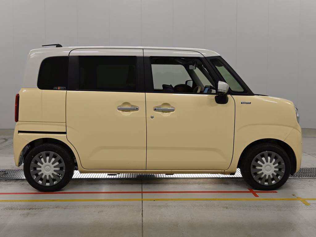 SUZUKI WAGON R SMILE