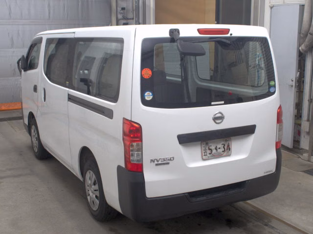 NISSAN NV350 CARAVAN