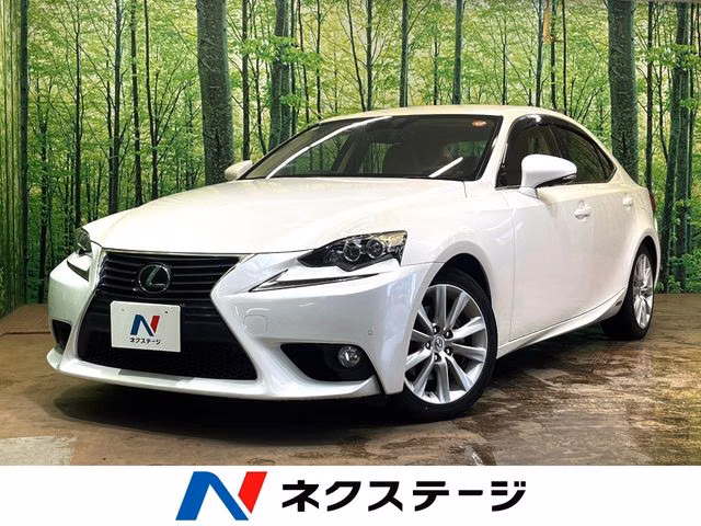 Lexus IS300h