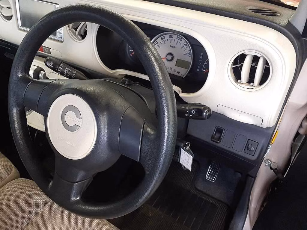 Daihatsu Mira Cocoa