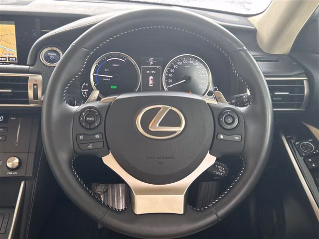 LEXUS IS300H