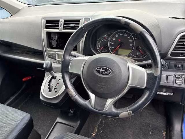 SUBARU TREZIA