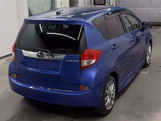 SUBARU TREZIA