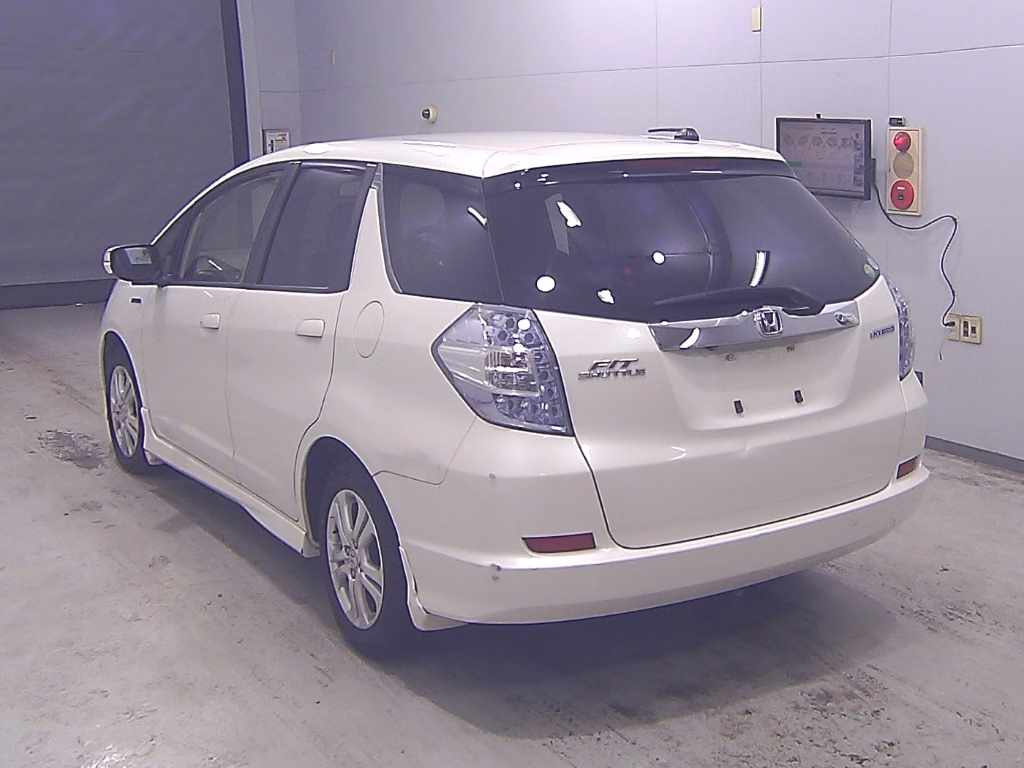 HONDA FIT SHUTTLE