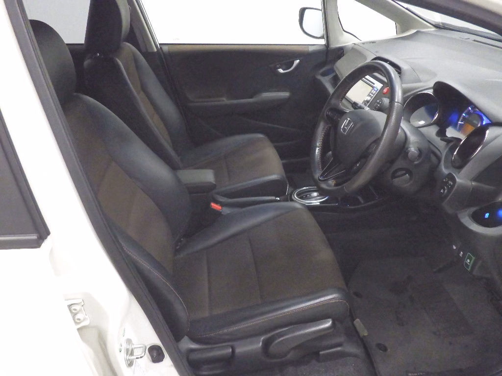 HONDA FIT SHUTTLE