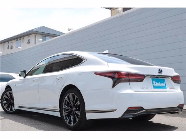 Lexus LS500h
