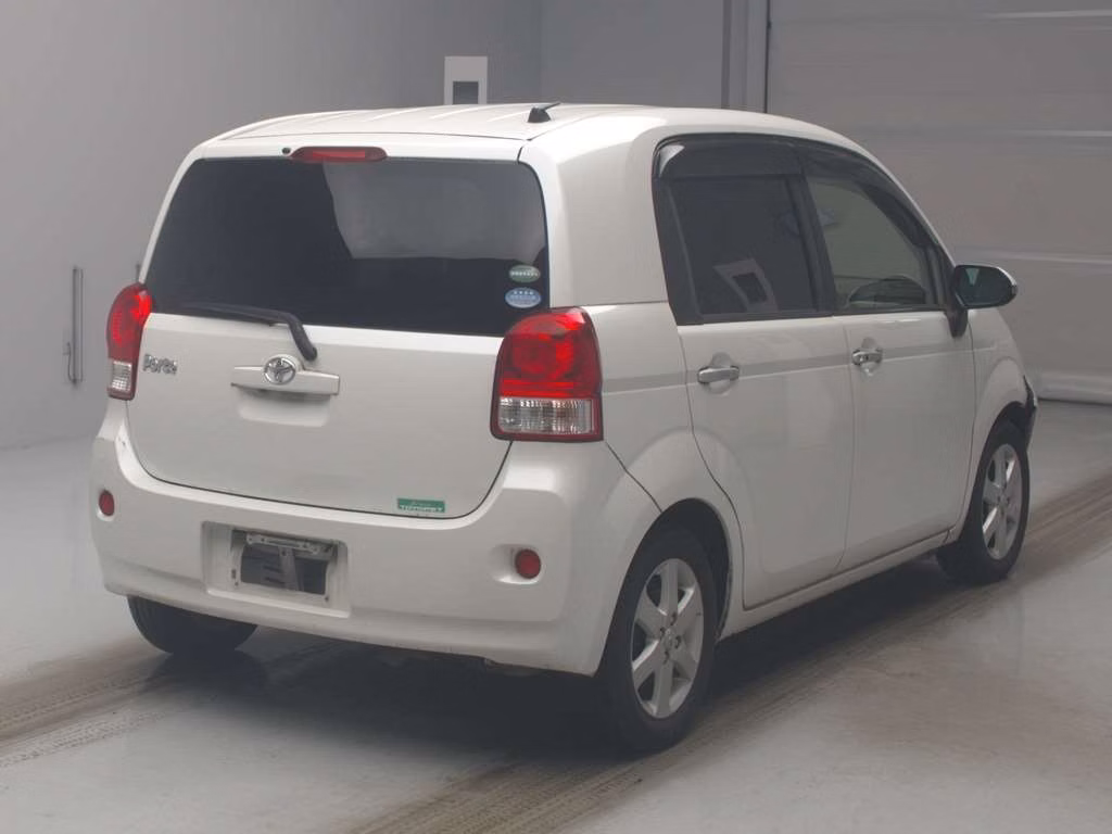 TOYOTA PORTE