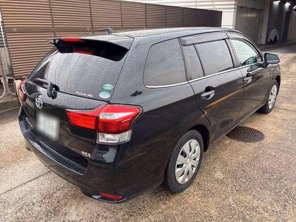 TOYOTA COROLLA FIELDER