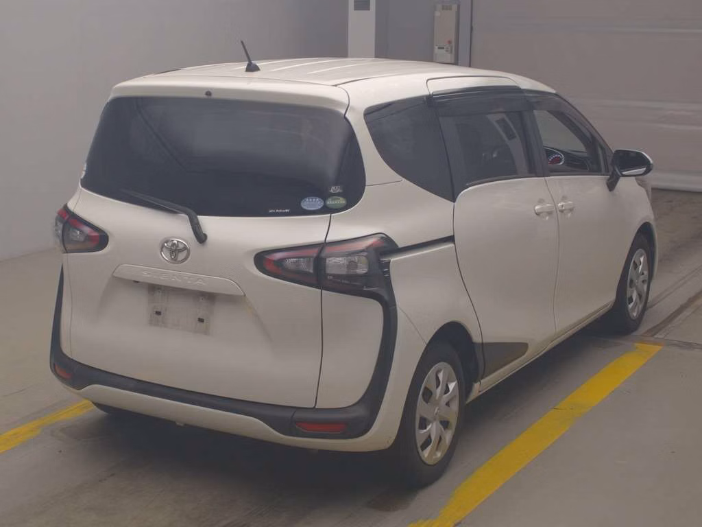 TOYOTA SIENTA
