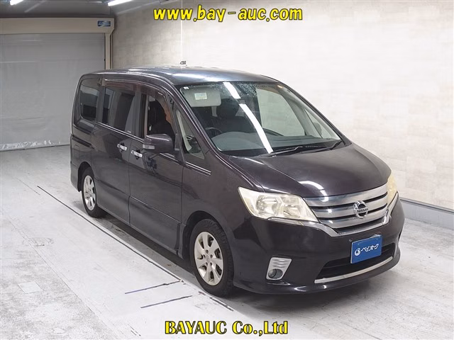 NISSAN SERENA