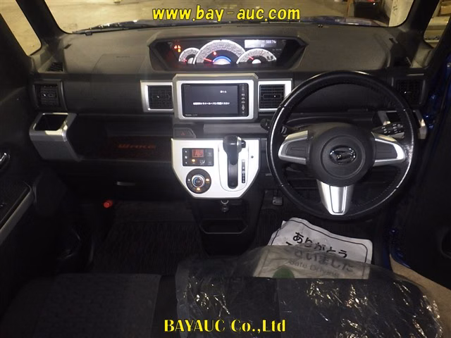 DAIHATSU WAKE