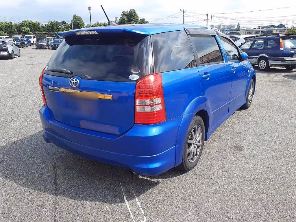 TOYOTA WISH