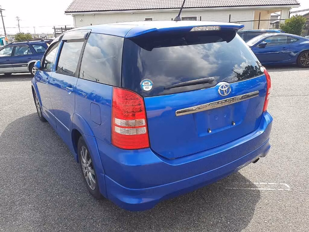 TOYOTA WISH