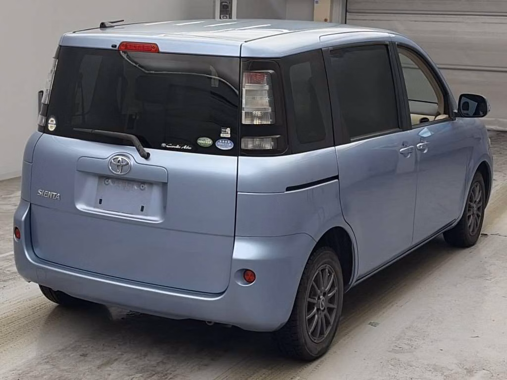 TOYOTA SIENTA