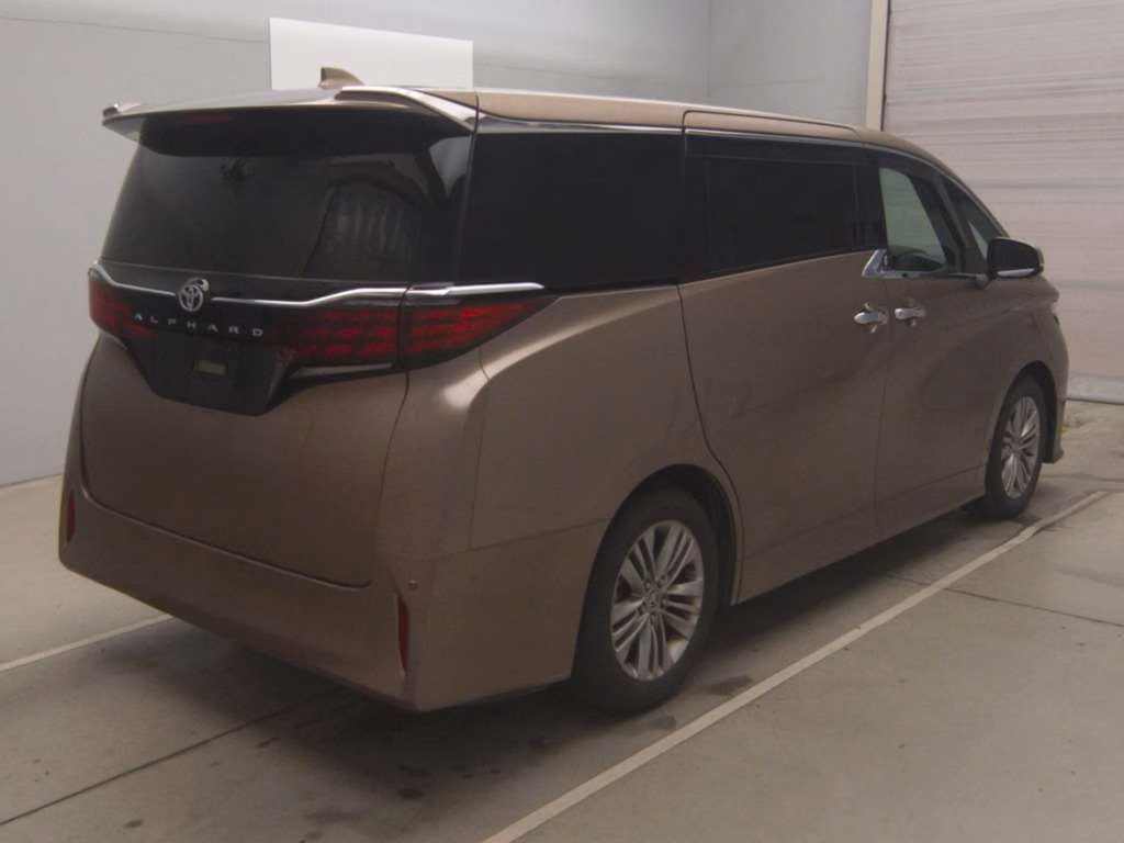 TOYOTA ALPHARD