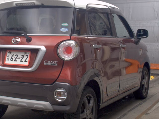 DAIHATSU CAST