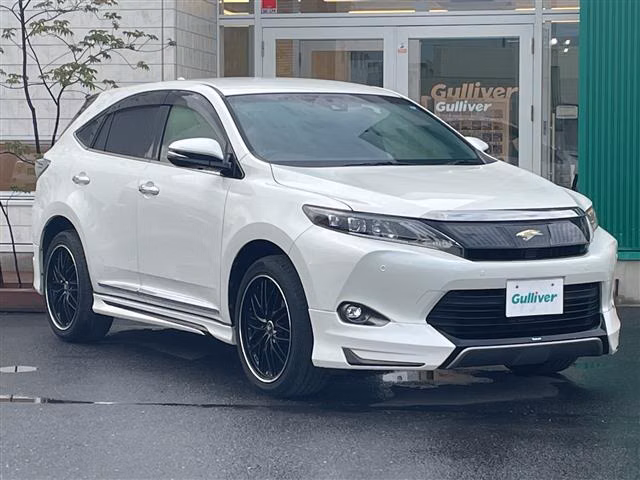 TOYOTA HARRIER