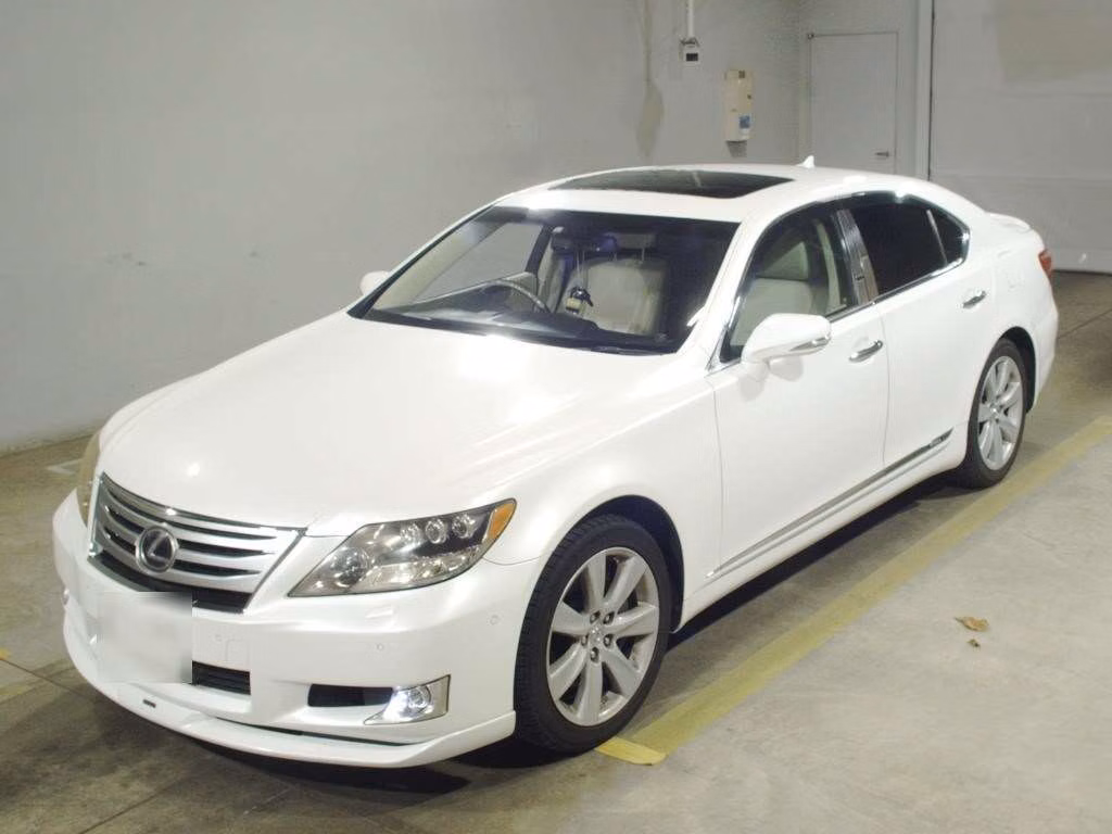 Lexus LS600h