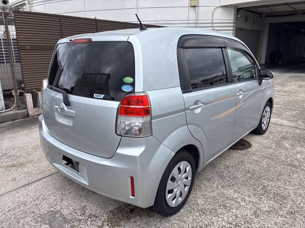 TOYOTA SPADE