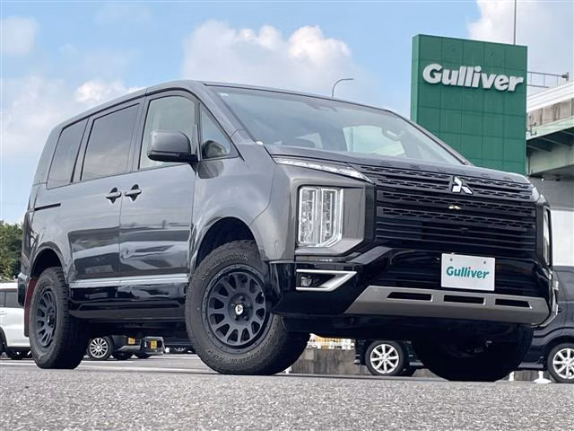 Mitsubishi Delica D:5