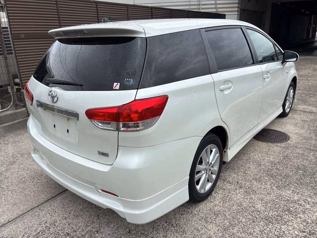 TOYOTA WISH