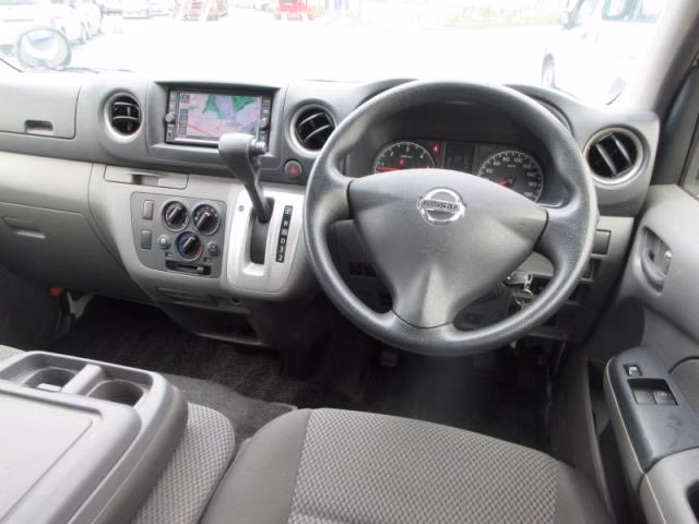 NISSAN NV350 CARAVAN