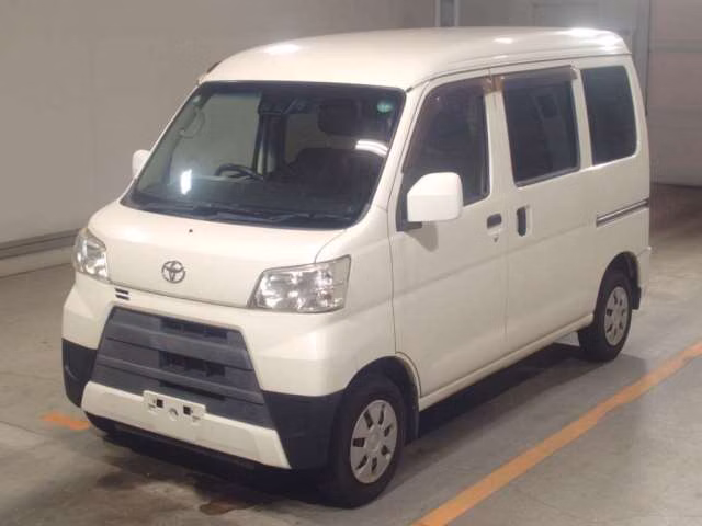 TOYOTA PIXIS VAN