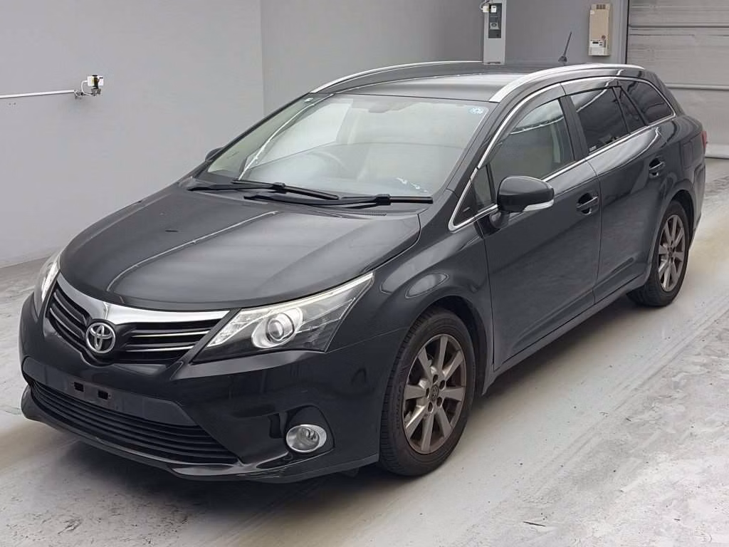 TOYOTA AVENSIS