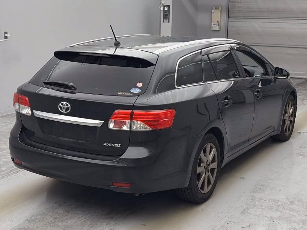 TOYOTA AVENSIS
