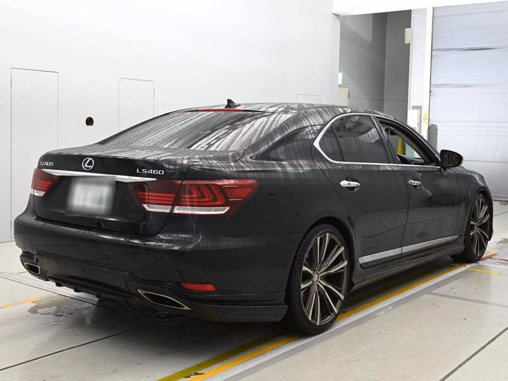 Lexus LS460
