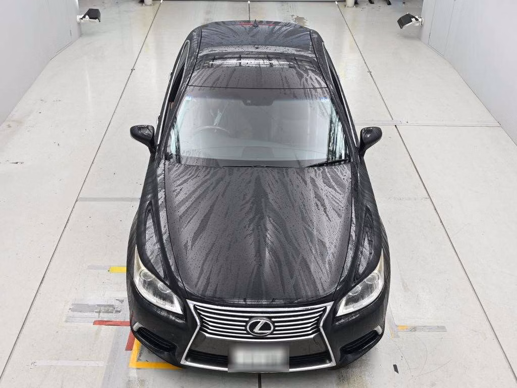 Lexus LS460