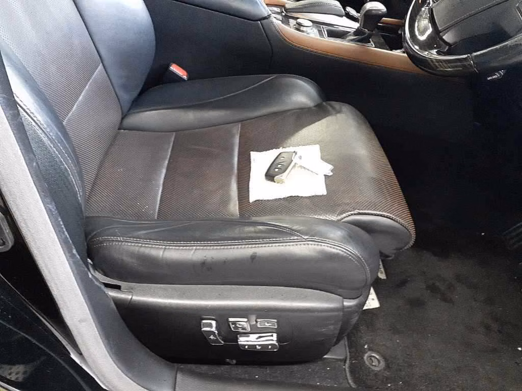 Lexus LS460