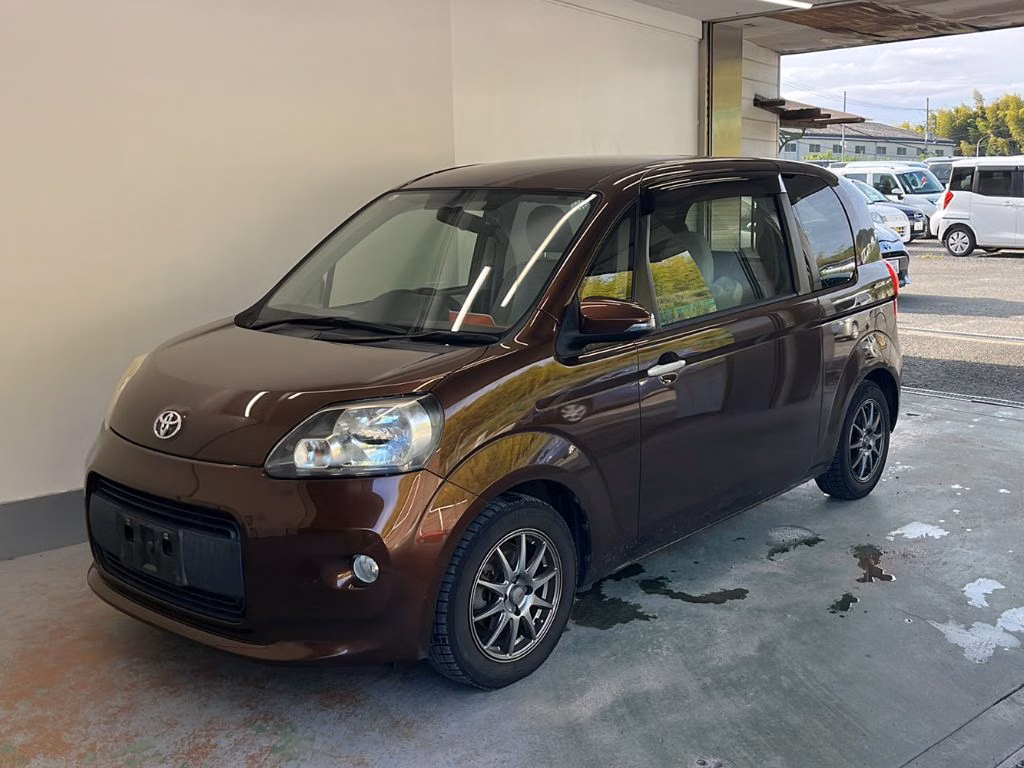 TOYOTA PORTE
