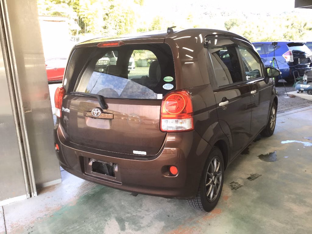 TOYOTA PORTE