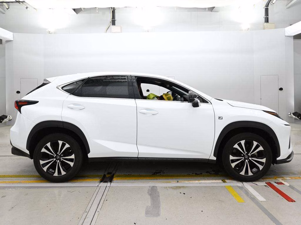 LEXUS NX300