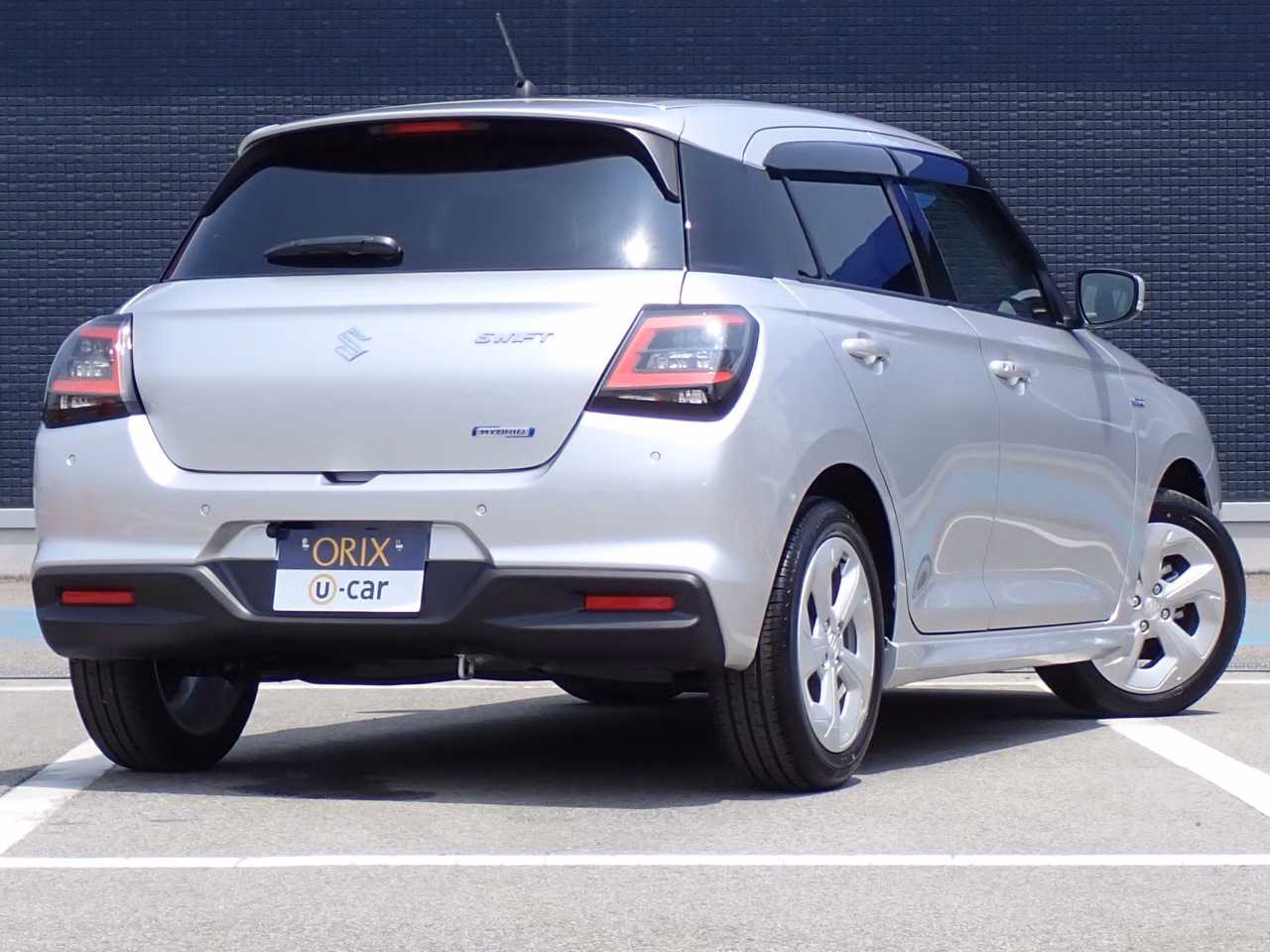 SUZUKI SWIFT