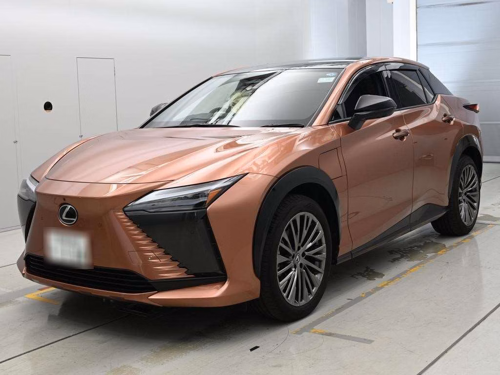 Lexus RZ450e
