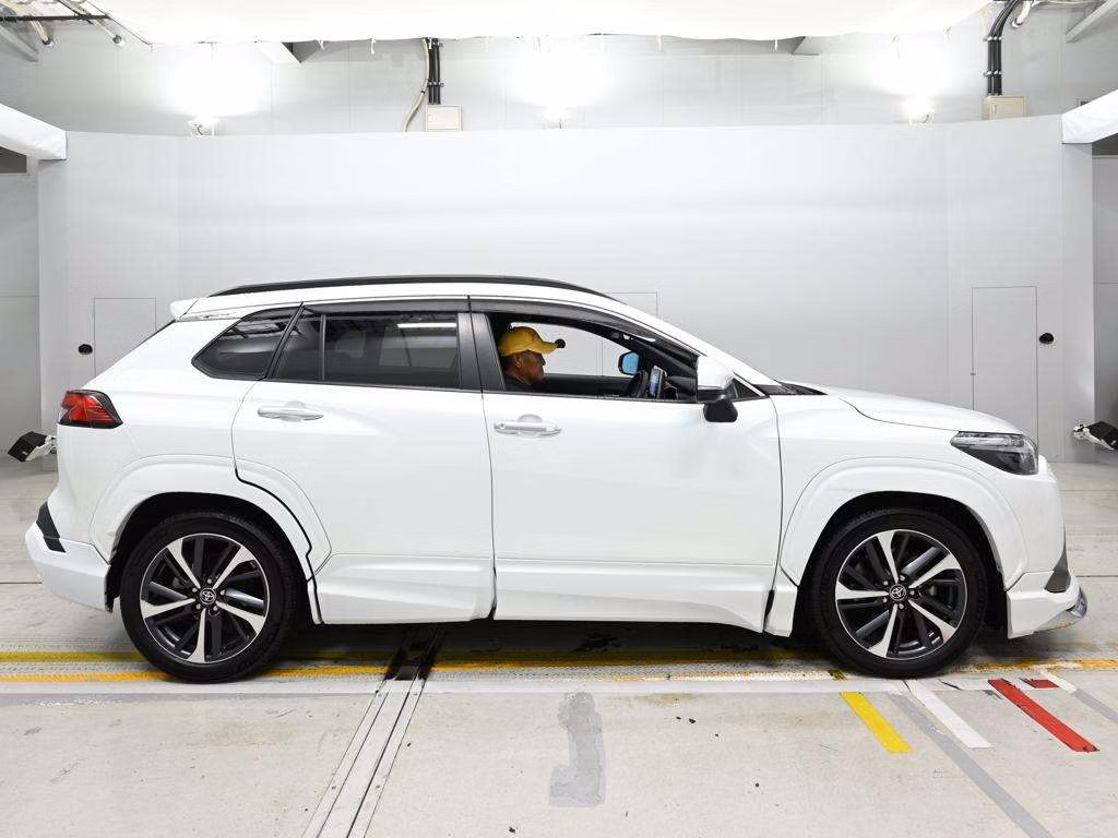 TOYOTA COROLLA CROSS