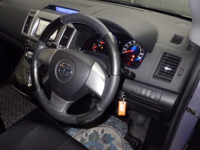 MAZDA MPV