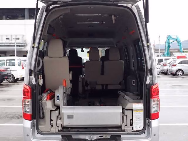 NISSAN NV350 CARAVAN