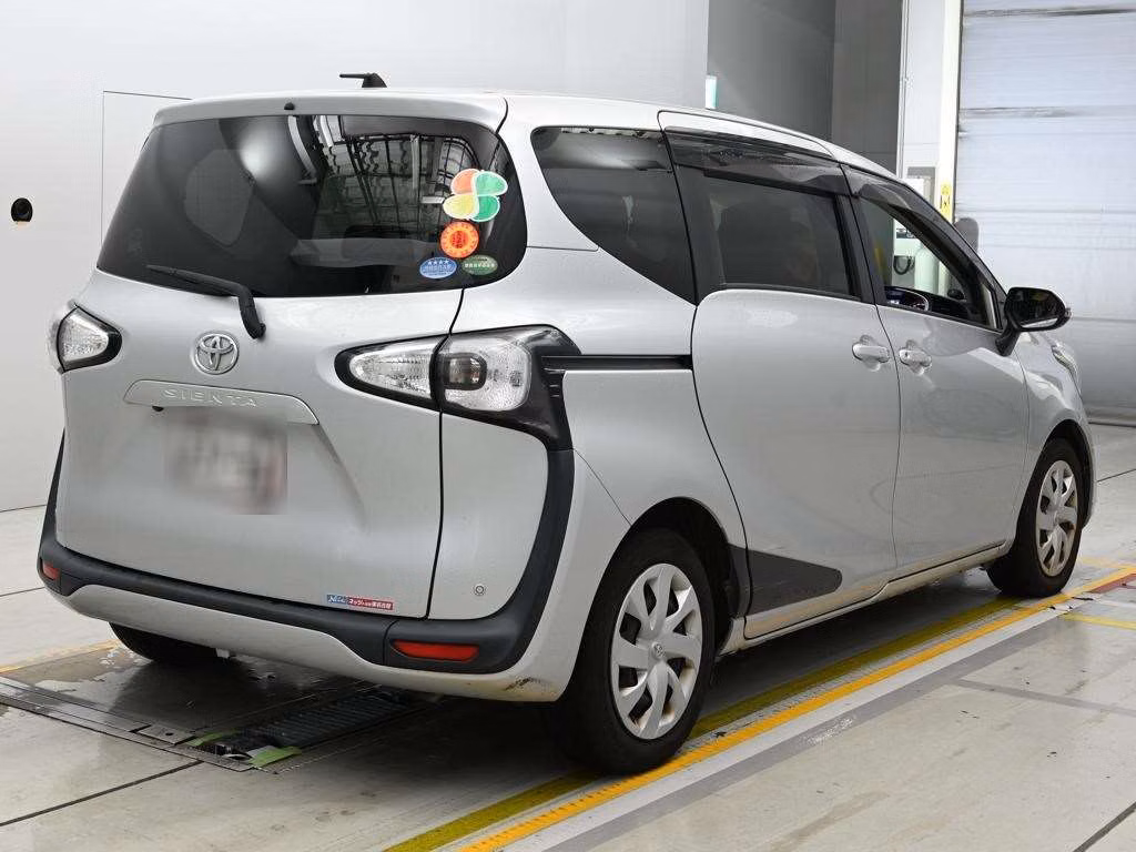 TOYOTA SIENTA