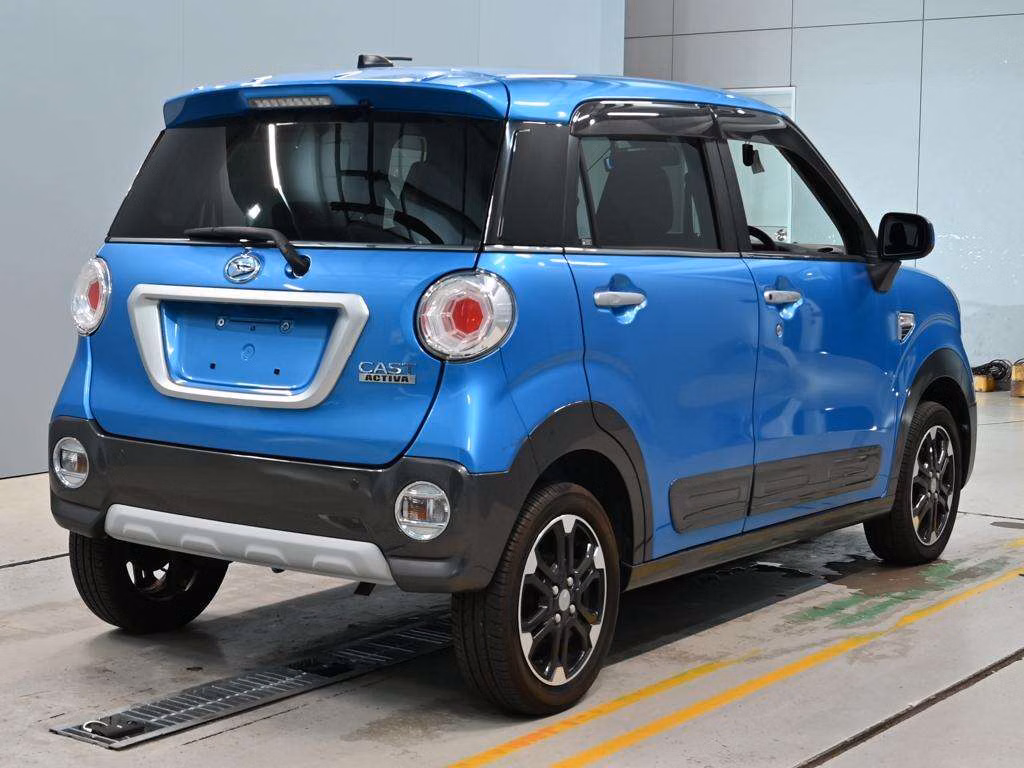 DAIHATSU CAST