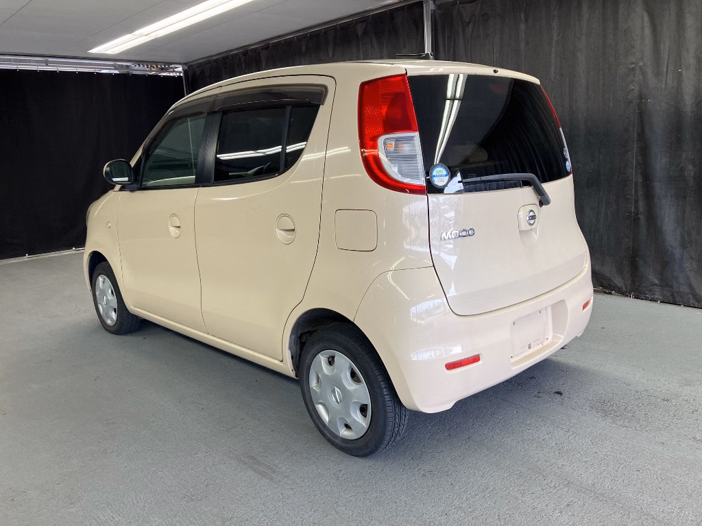 NISSAN MOCO