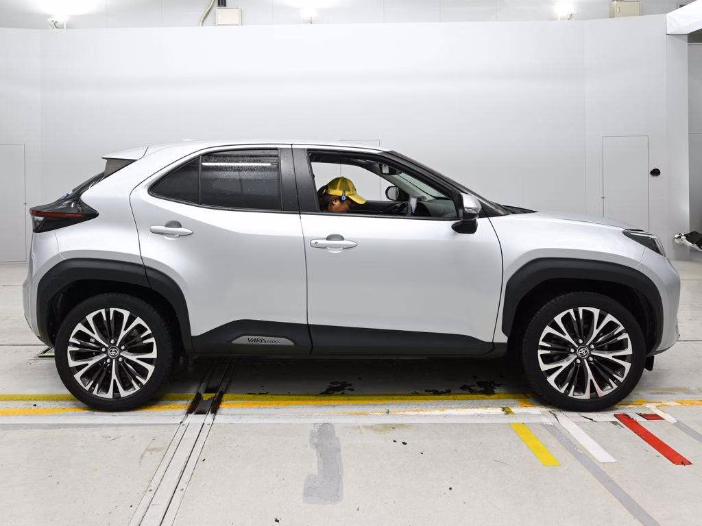 TOYOTA YARIS CROSS