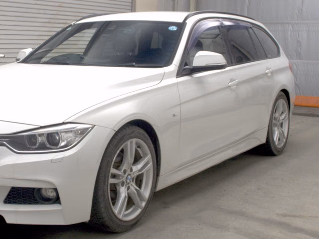 BMW 3-SERIES