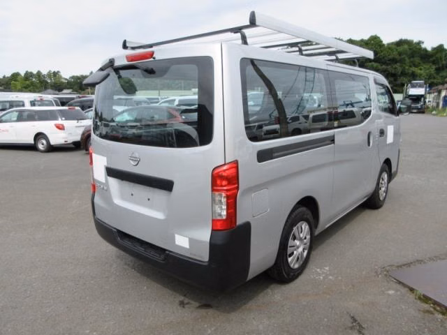 NISSAN CARAVAN
