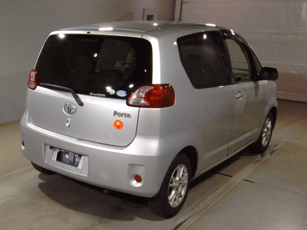 TOYOTA PORTE